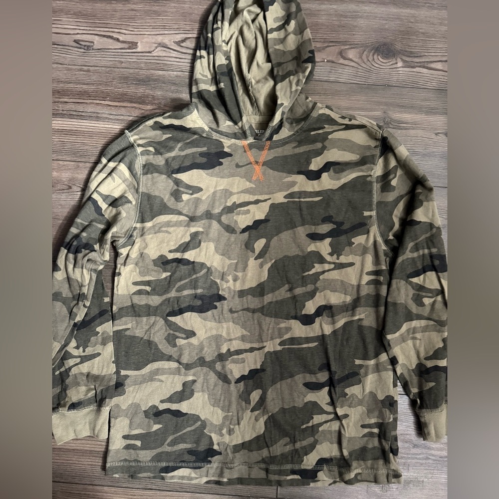 Wrangler Jeans Co. Kids Camo Lightweight Hoodie (Youth XXL / 18)